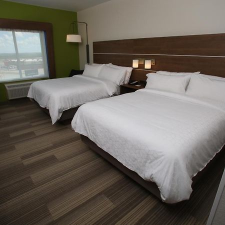 Holiday Inn Express Hotel And Suites Lincoln Airport By Ihg Zewnętrze zdjęcie